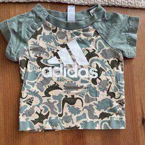 3/15$ Adidas Kids Dino Camo Tee - Green and White